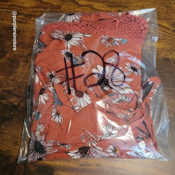 Maurices Floral Top 1X Crochet Lace Trim Gauzy Crinkle Terracotta Tie Neck Boho - Picture 9 of 9